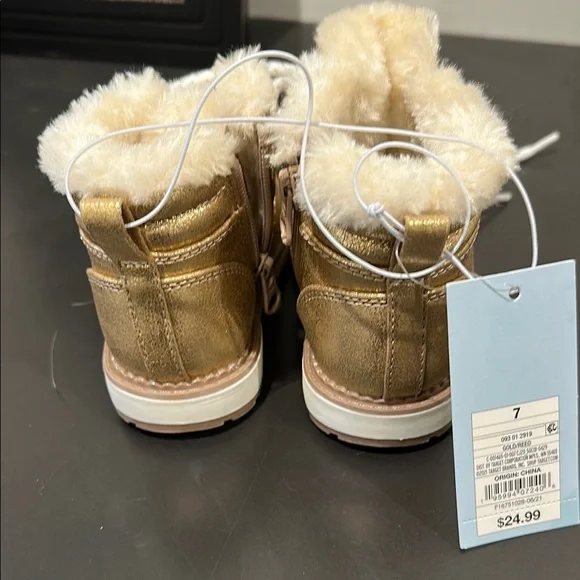 Cat and Jack, Toddler Size 7, Gold Boots with Faux Fur Lining- NWT - Picture 7 of 7